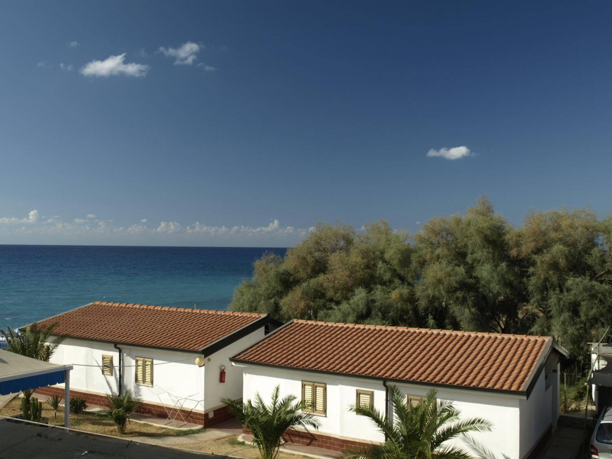 Residence Il Turistico Zambrone Exterior foto