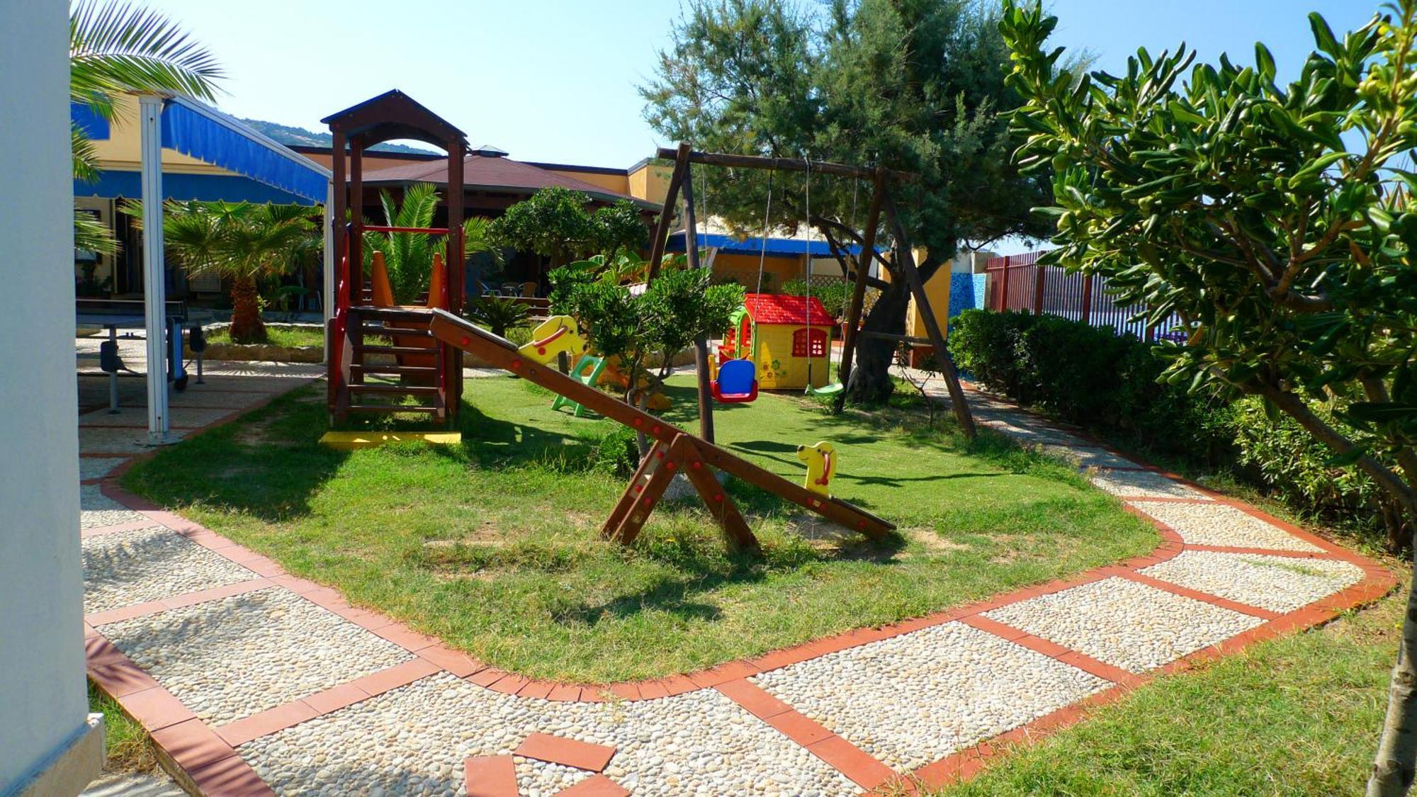 Residence Il Turistico Zambrone Exterior foto